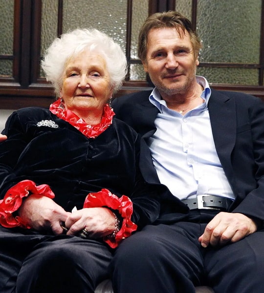 liam neeson mother