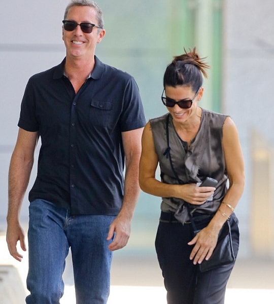 sandra bullock boyfriend