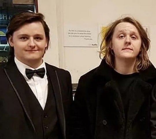 lewis capaldi brother