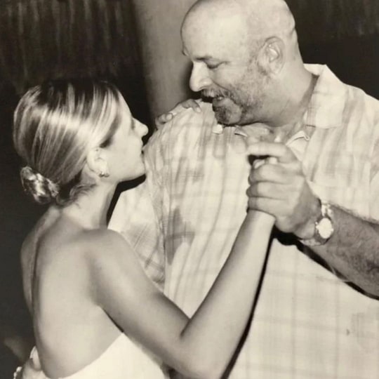 sarah michelle gellar father