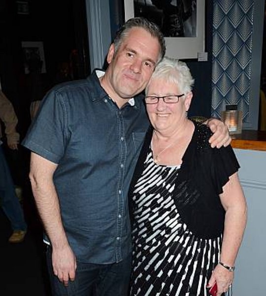 chris moyles mother