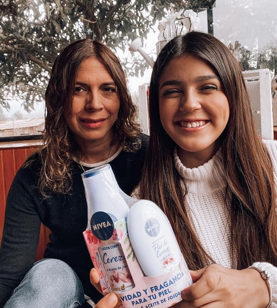 tati fernández mother