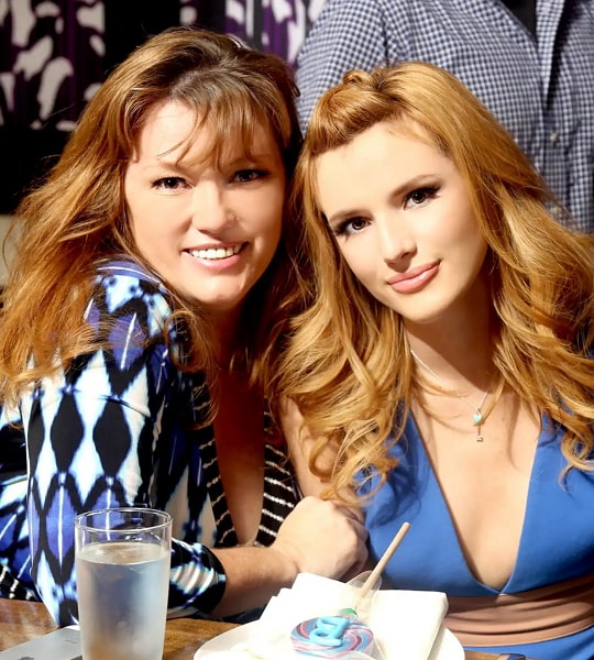 bella thorne mother