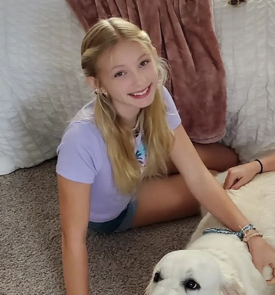 francesca from francesca and leah childhood pic