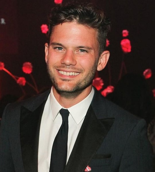 jeremy irvine