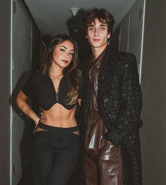 josh richards girlfriend