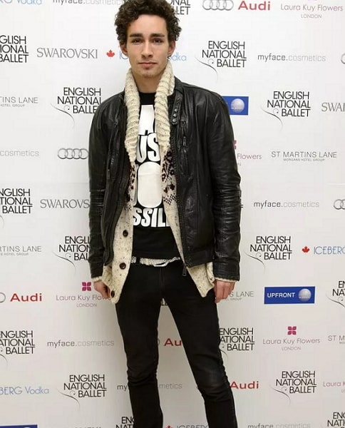 robert sheehan