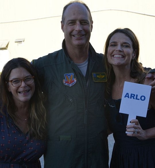 savannah guthrie siblings