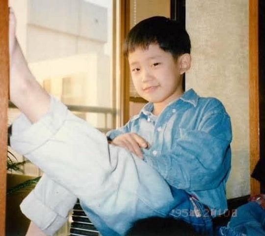 jung hae-in childhood pic